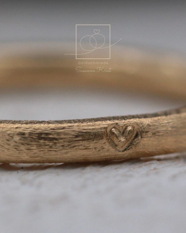 Goldring mit Herz aus Gold Dünenherz