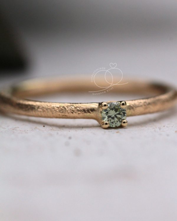 Gold Verlobungsring grüner Stein Jardini