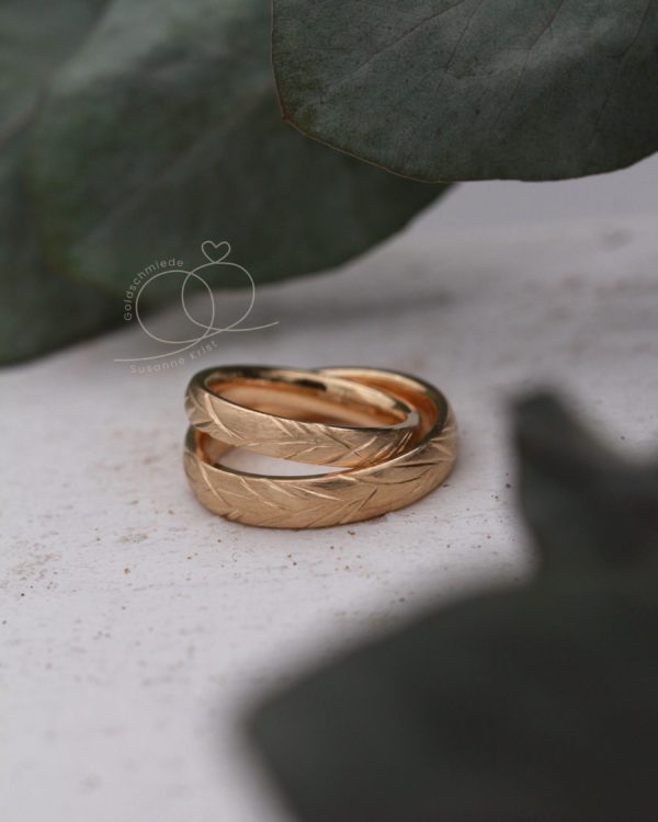 Matte Rosegoldringe mit floralem Muster Baumtraum