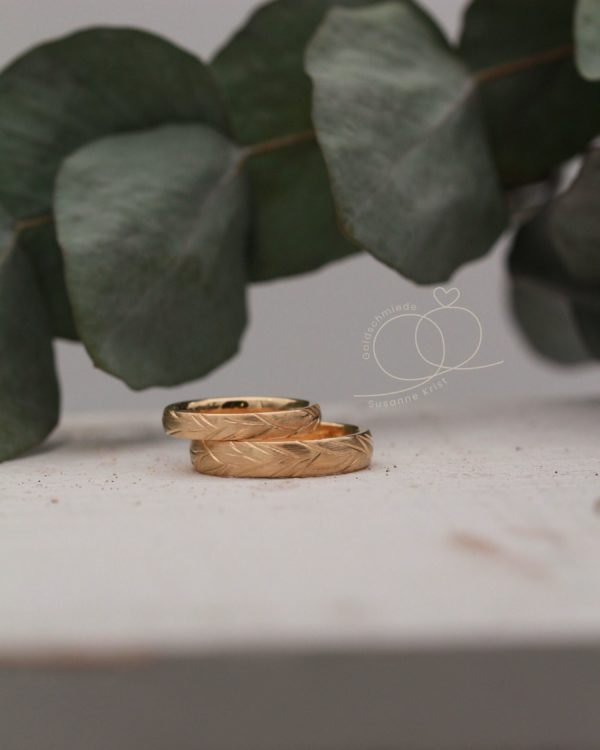 Matte Rosegoldringe vom Goldschmied