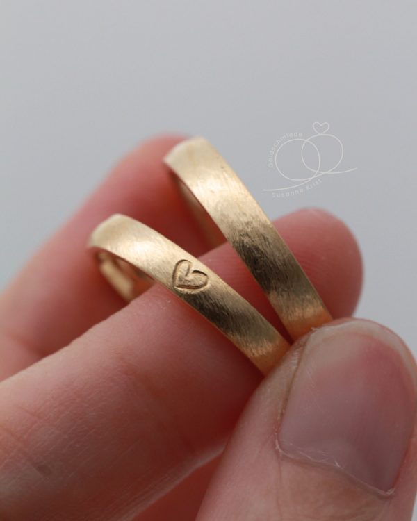 Ringe mit Herz aussen