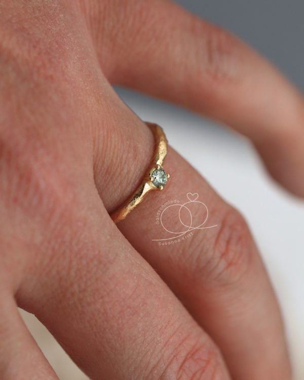 Verlobungsring mit grünem Stein Diamant Minti